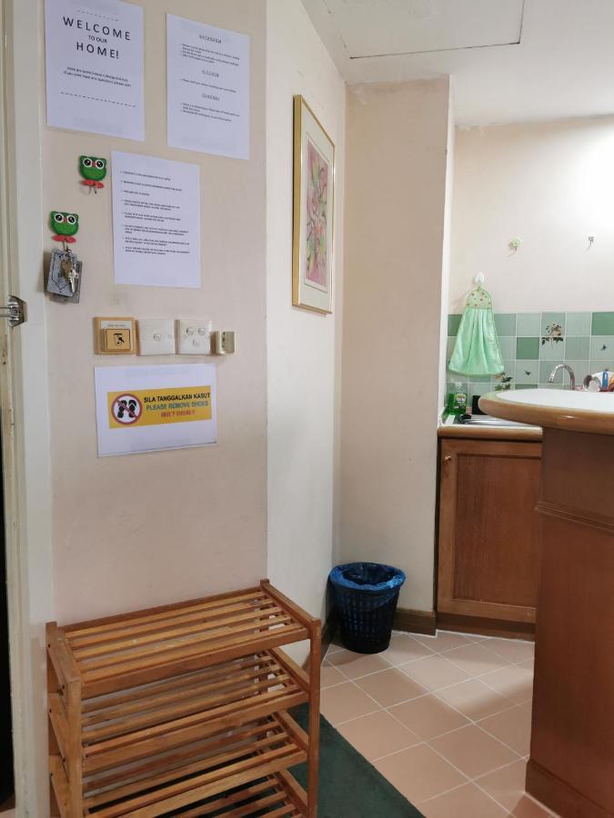 Riviera Bay Condominium, Tanjung Kling Kampong Lereh Luaran gambar